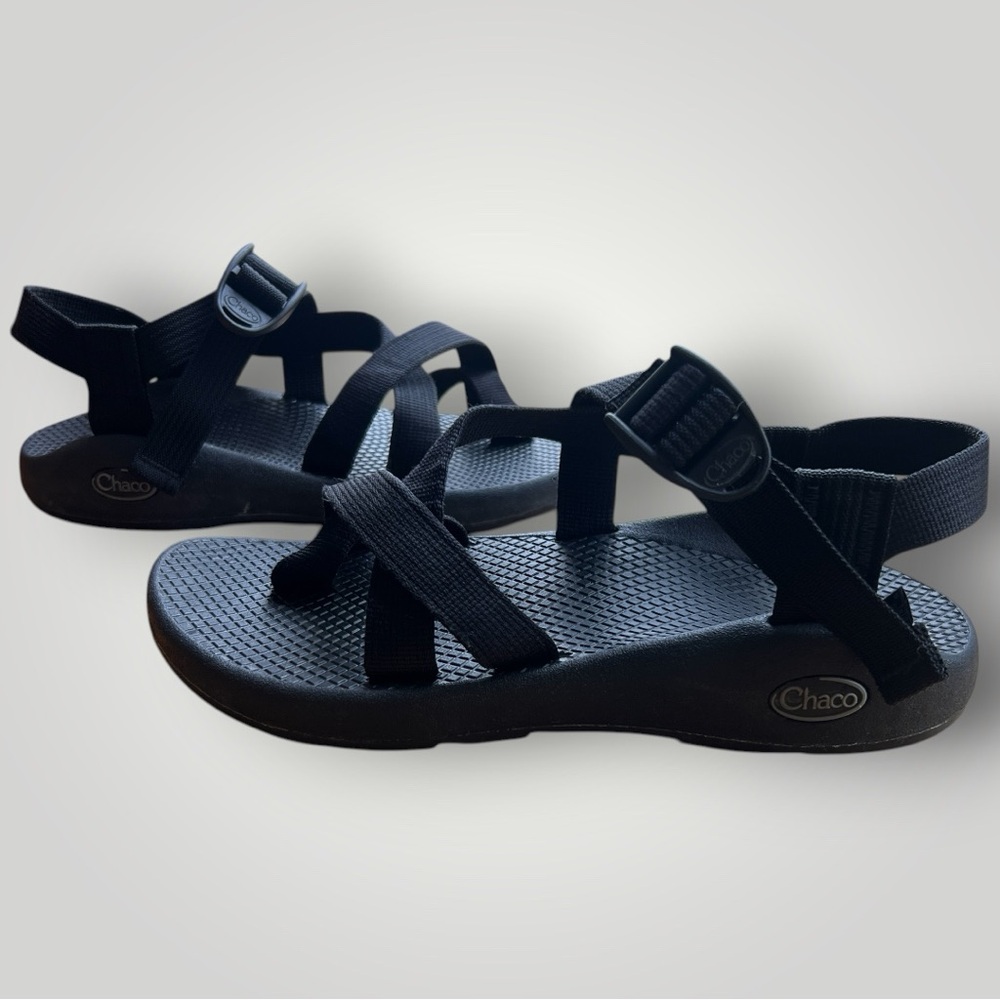 CHACO Women’s Z/2 Classic Black Outdoor Sandals - Wmn’s Size 7